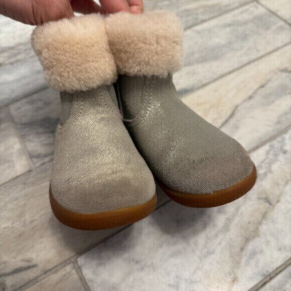 UGG Jorie Metallic girls Toddler size 8 Boots S/N 1018917T - Picture 4 of 7
